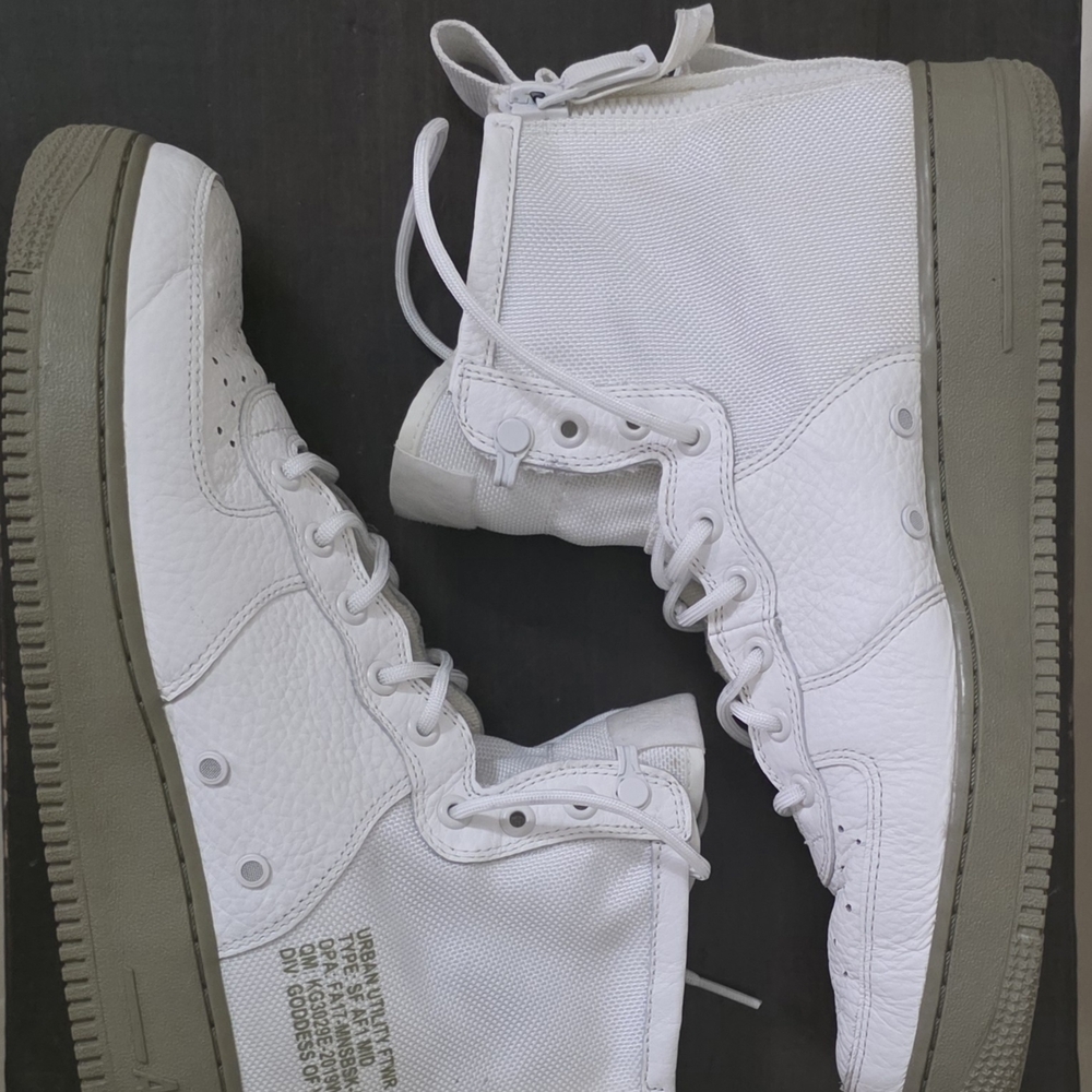 Nike SF Air Force 1 Mid “Urban Utility / Goddess of Victory” - Picture 3 of 3